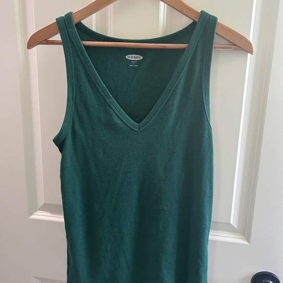 EUC Old Navy Deep Green V-Neck Tank Top size L slim fit. Gorgeous color! - Picture 1 of 5
